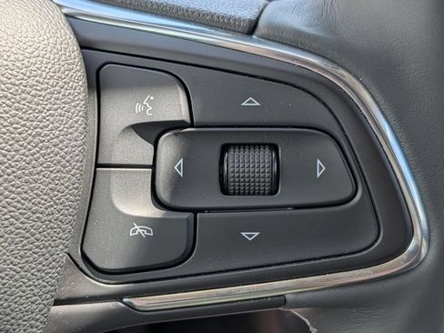 Used 2023 Buick Encore GX Essence w/ Experience Buick Package FWD image 46