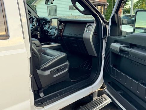 Used 2013 Ford F350 Lariat w/ Chrome Pkg image 8