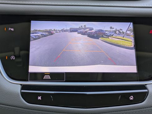 Certified 2022 Cadillac XT5 Premium Luxury image 26