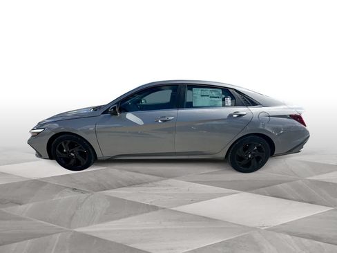 New 2026 Hyundai Elantra SEL Sport FWD image 5