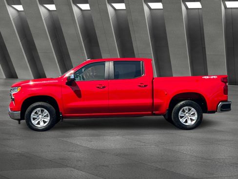 Used 2025 Chevrolet Silverado 1500 LT AWD/4WD image 7