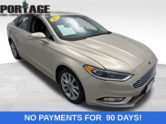 Used 2017 Ford Fusion SE w/ Equipment Group 602A image 1