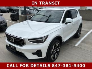 Used 2024 Volvo XC40 B5 Plus w/ Protection Package Premier AWD/4WD video 1
