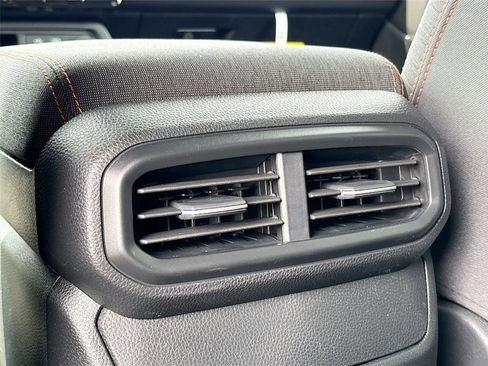 Certified 2025 Honda Pilot Sport image 28