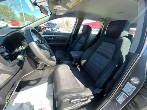 Used 2019 Honda CR-V LX image 11