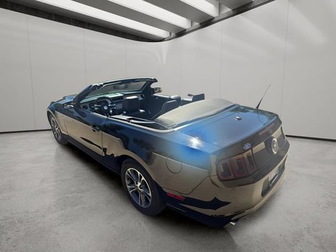 Used 2014 Ford Mustang Premium RWD image 4