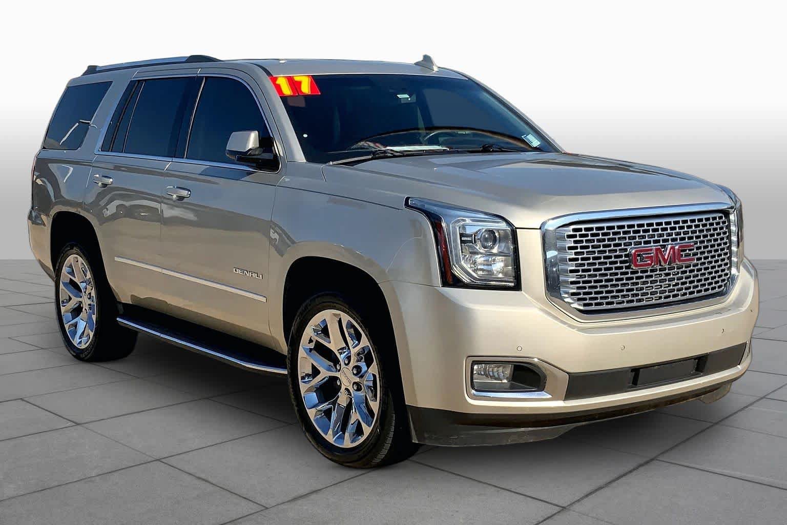 Used 2017 GMC Yukon Denali w/ Open Road Package AWD/4WD image 3