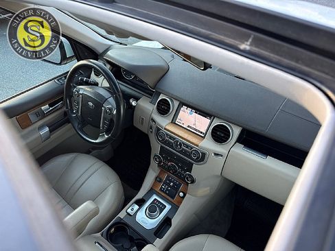 Used 2016 Land Rover LR4 HSE image 27