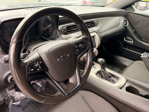 Used 2014 Chevrolet Camaro LT image 18