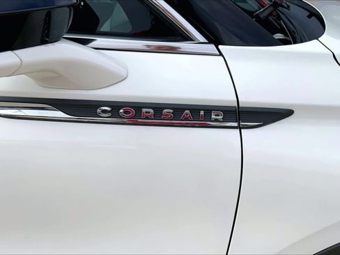Used 2022 Lincoln Corsair AWD w/ Premium Package image 29