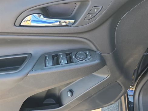 Used 2023 Chevrolet Equinox LT AWD/4WD image 30