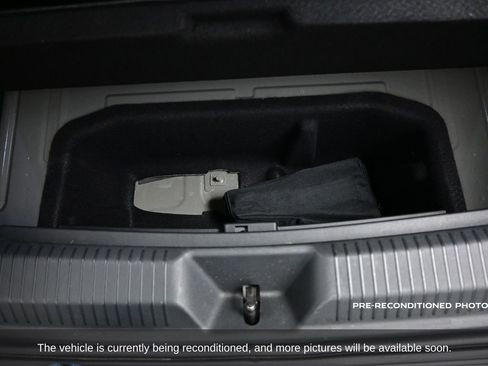 Used 2023 Volkswagen ID.4 Pro S Plus image 35