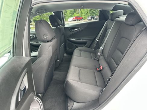 Used 2023 Chevrolet Malibu RS FWD image 31