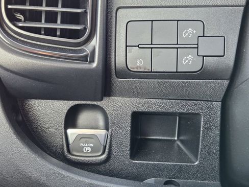 Used 2023 RAM ProMaster 3500 w/ Crew Van Package image 17