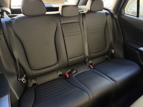 Certified 2025 Mercedes-Benz GLC 300 image 18