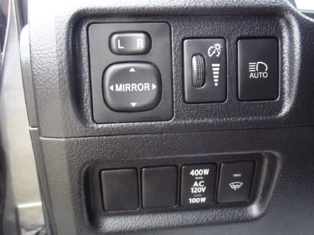 Used 2023 Toyota 4Runner SR5 AWD/4WD image 13