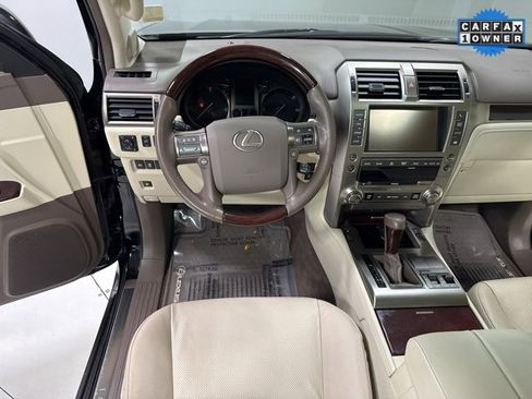 Used 2018 Lexus GX 460 image 17