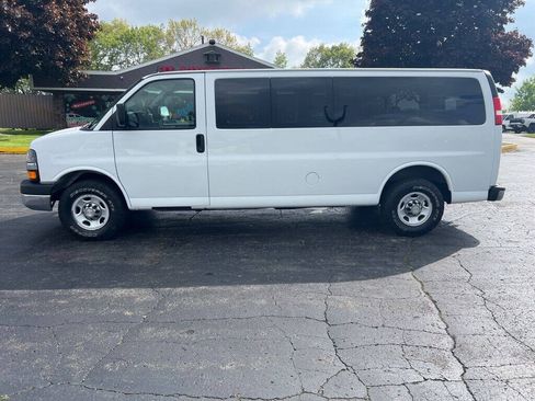 Used 2015 Chevrolet Express 3500 LT w/ LT Preferred Equipment Group RWD image 1