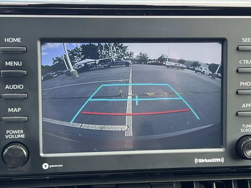 Used 2022 Toyota RAV4 XLE Premium FWD image 32