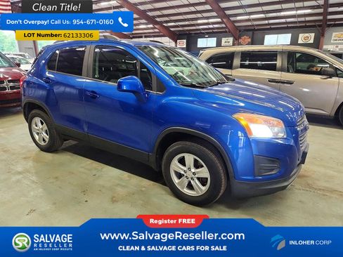 Used 2015 Chevrolet Trax LT w/ LT Plus Package AWD/4WD image 5