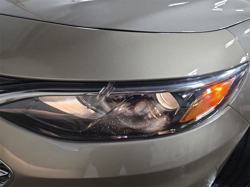 Used 2023 Chevrolet Malibu LT image 30