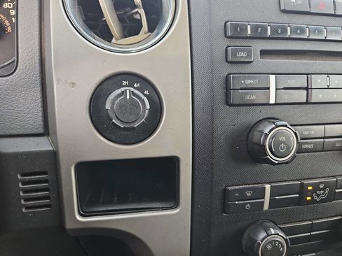 Used 2012 Ford F150 XLT image 17