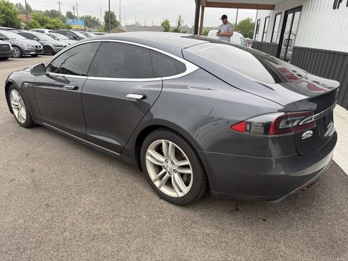 Used 2015 Tesla Model S 70D AWD/4WD image 11