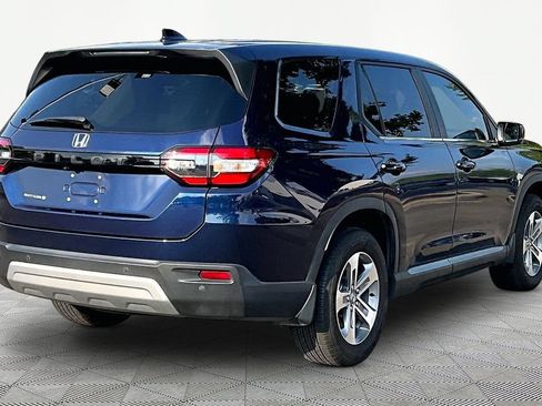 Used 2025 Honda Pilot EX-L image 4