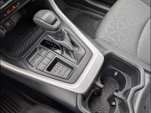 Used 2024 Toyota RAV4 XLE image 16