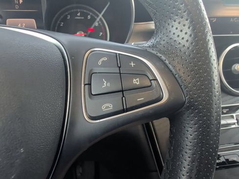 Used 2019 Mercedes-Benz GLC 300 image 28