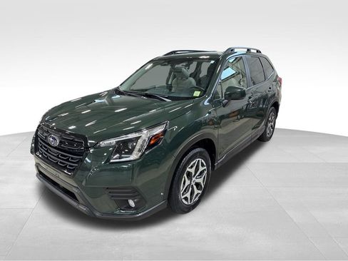 Certified 2023 Subaru Forester Premium image 5