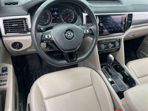 Used 2018 Volkswagen Atlas SEL FWD image 40