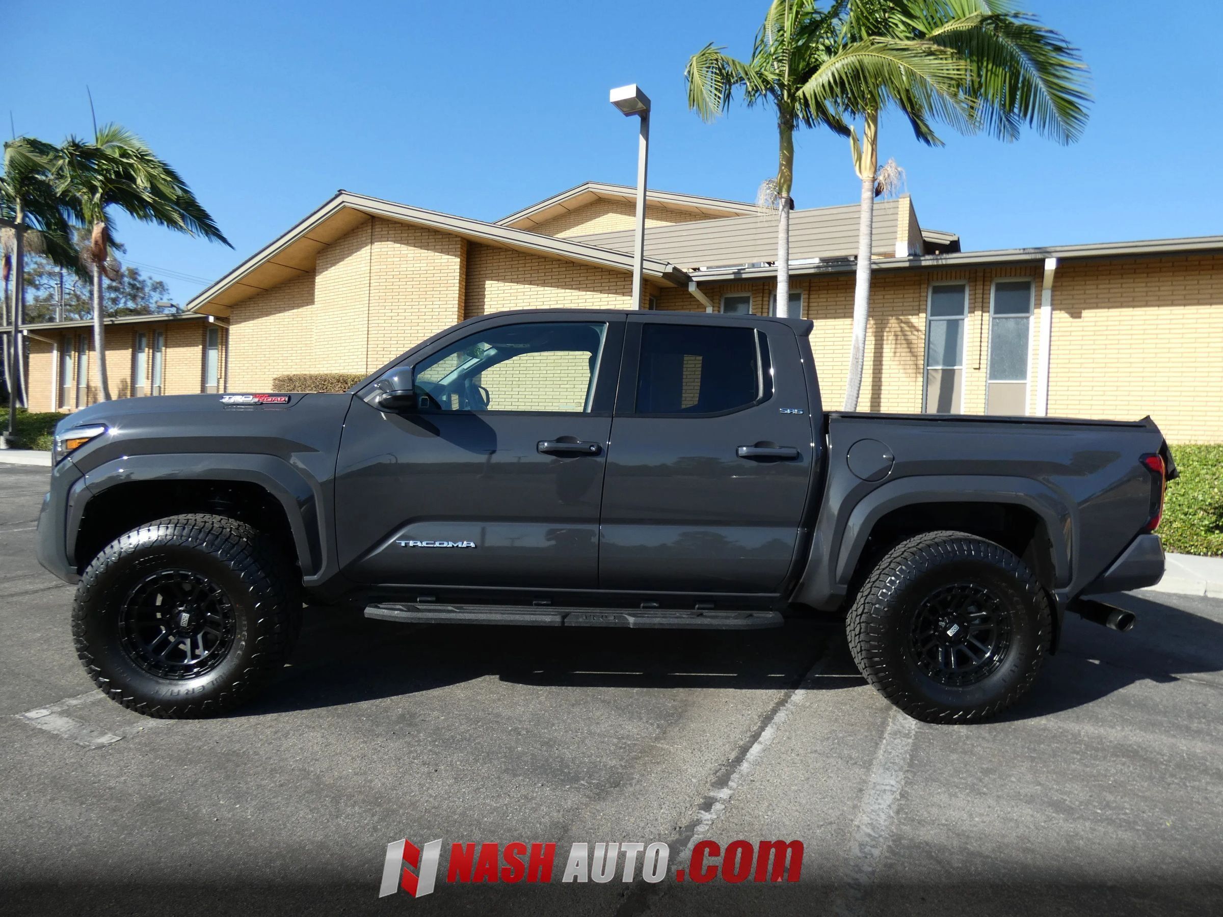 Used 2026 Toyota Tacoma SR5 RWD image 12