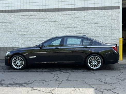 Used 2015 BMW 750Li xDrive w/ M Sport Edition AWD/4WD image 13