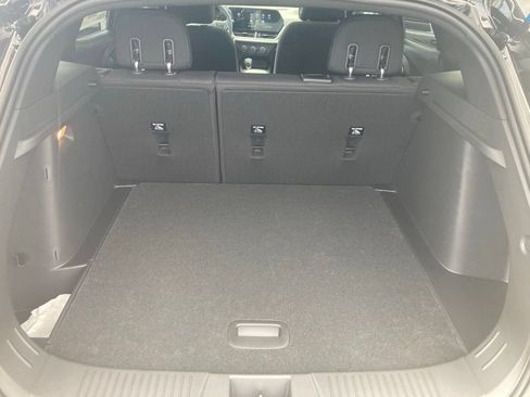 New 2026 Chevrolet Trax RS w/ Sunroof Package FWD image 23