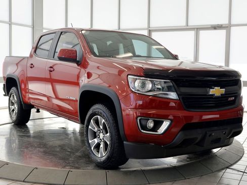 Used 2015 Chevrolet Colorado Z71 image 2