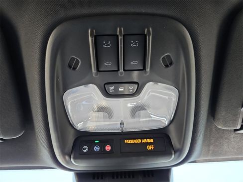 New 2026 GMC Canyon Elevation w/ Convenience Package image 28