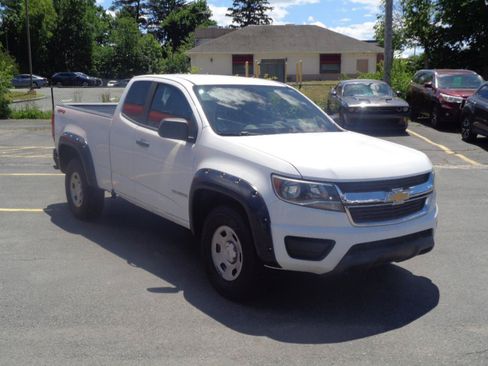 Used 2018 Chevrolet Colorado W/T w/ WT Convenience Package AWD/4WD image 6