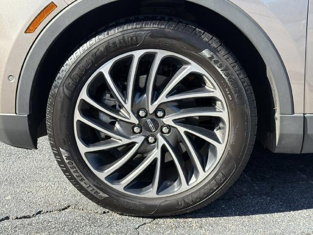 Used 2019 Lincoln Nautilus Reserve FWD image 5