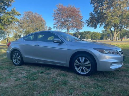 Used 2011 Honda Accord LX-S image 6