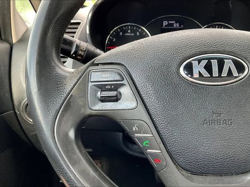 Used 2017 Kia Forte LX FWD image 10