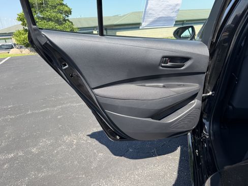 Used 2024 Toyota Corolla LE FWD image 19