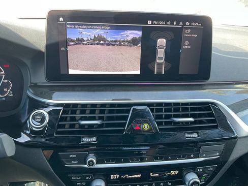 Used 2022 BMW 530e w/ M Sport Package image 20