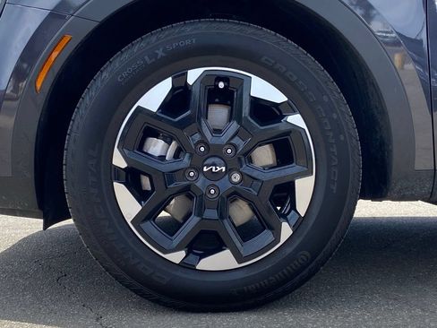 Used 2025 Kia Sorento S w/ Panoramic Sunroof Package FWD image 10