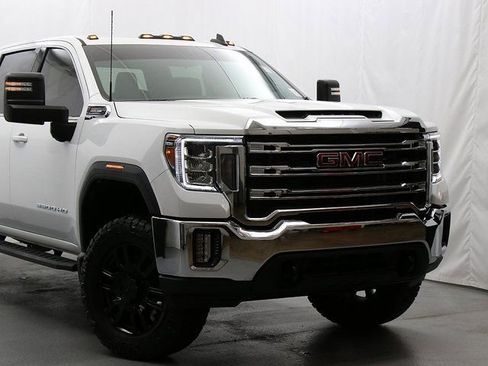 Certified 2022 GMC Sierra 3500 SLE w/ SLE Convenience Package image 2