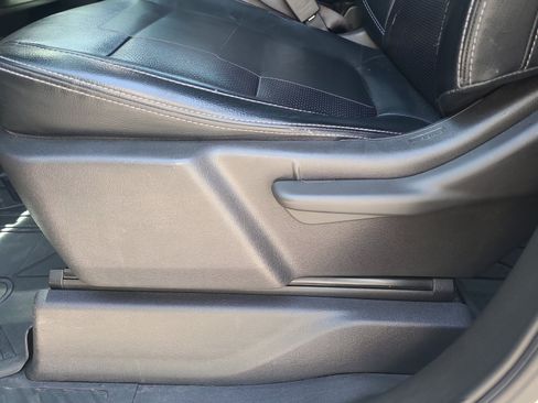 Used 2019 Chevrolet Silverado 1500 Custom w/ Custom Value Package AWD/4WD image 15