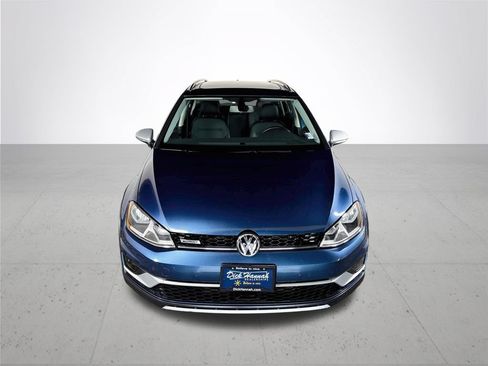 Used 2017 Volkswagen Golf Alltrack SE AWD/4WD image 3