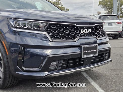 Used 2023 Kia Sorento EX AWD/4WD image 2