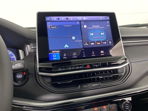 New 2025 Jeep Compass Limited w/ High Altitude Package image 28