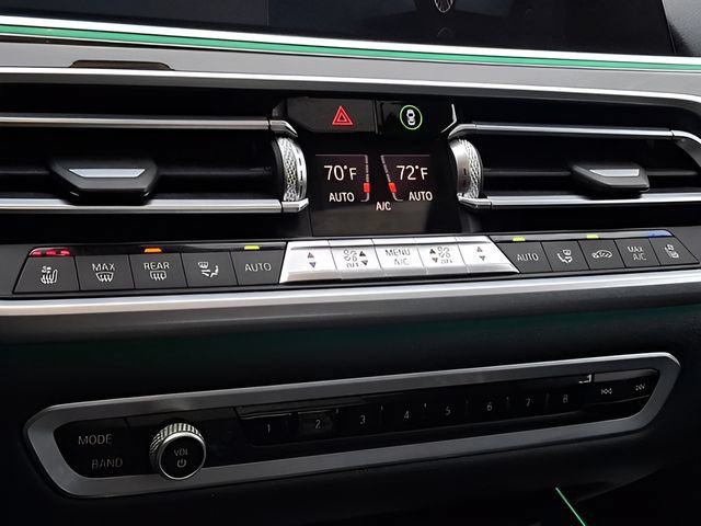 Used 2019 BMW X7 xDrive40i w/ Premium Package AWD/4WD image 14
